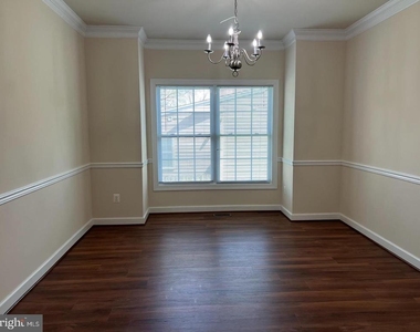 6930 Westlawn Drive - Photo Thumbnail 7