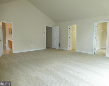 6930 Westlawn Drive - Photo Thumbnail 25