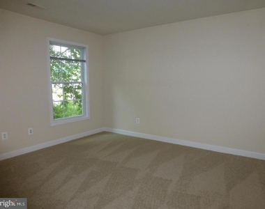 6930 Westlawn Drive - Photo Thumbnail 34