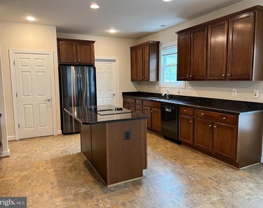 6930 Westlawn Drive - Photo Thumbnail 20
