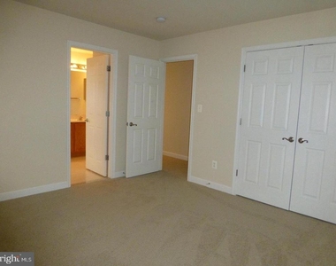 6930 Westlawn Drive - Photo Thumbnail 35