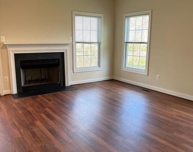 6930 Westlawn Drive - Photo Thumbnail 10