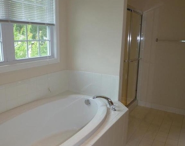 6930 Westlawn Drive - Photo Thumbnail 27