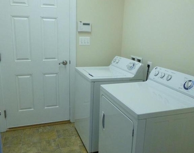 6930 Westlawn Drive - Photo Thumbnail 22