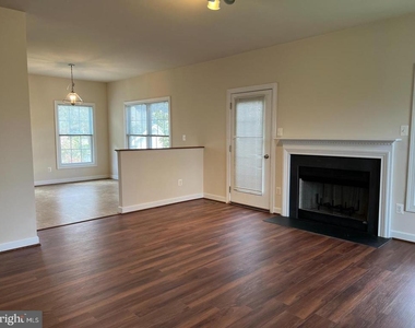 6930 Westlawn Drive - Photo Thumbnail 13