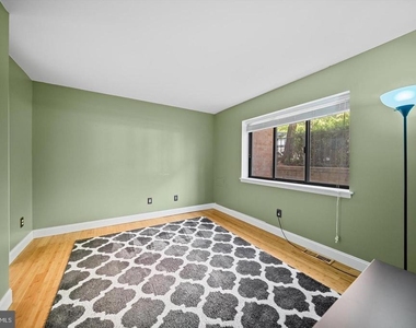 3895 Steppes Court - Photo Thumbnail 14