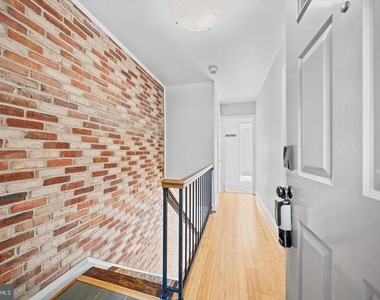 3895 Steppes Court - Photo Thumbnail 3