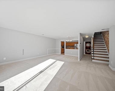 3895 Steppes Court - Photo Thumbnail 8
