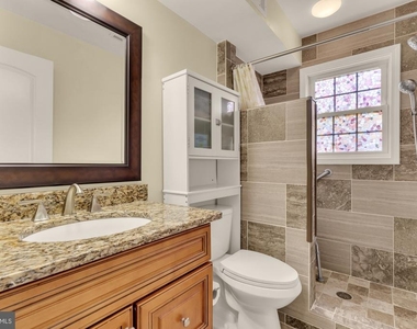 8604 Woodlawn Court - Photo Thumbnail 32