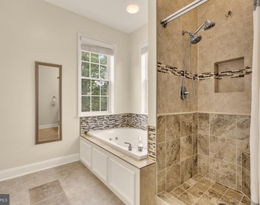8604 Woodlawn Court - Photo Thumbnail 36