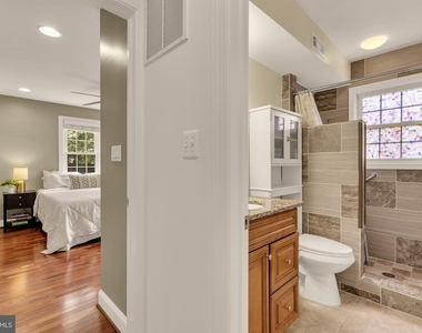 8604 Woodlawn Court - Photo Thumbnail 29