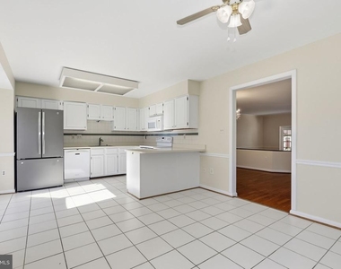 3931 Tallow Tree Place - Photo Thumbnail 12