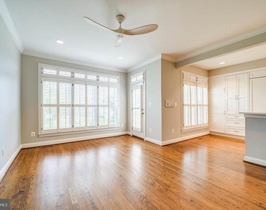819 Rivergate Place - Photo Thumbnail 5