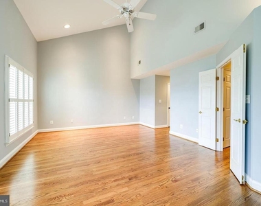 819 Rivergate Place - Photo Thumbnail 19