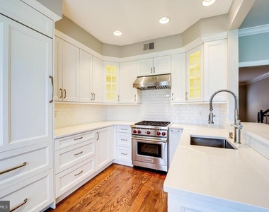 819 Rivergate Place - Photo Thumbnail 3