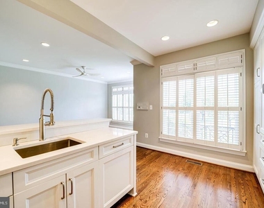 819 Rivergate Place - Photo Thumbnail 15
