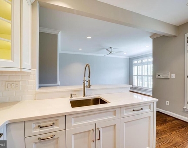 819 Rivergate Place - Photo Thumbnail 17
