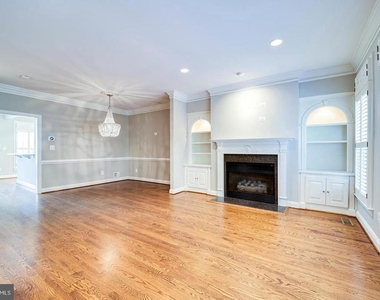 819 Rivergate Place - Photo Thumbnail 8