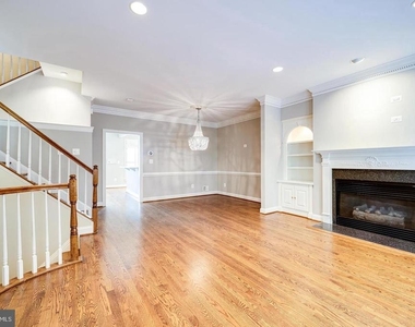 819 Rivergate Place - Photo Thumbnail 9