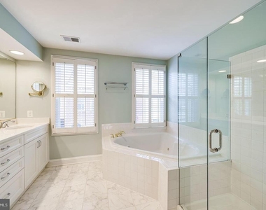 819 Rivergate Place - Photo Thumbnail 22