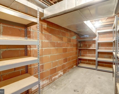 34 E Walnut Street - Photo Thumbnail 18