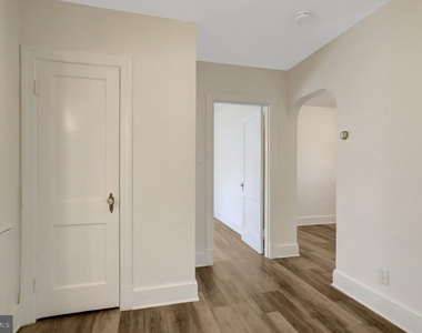 34 E Walnut Street - Photo Thumbnail 16