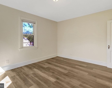 34 E Walnut Street - Photo Thumbnail 12