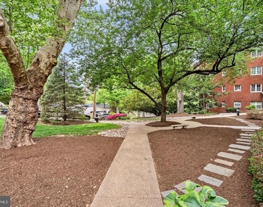 1423 N Nash Street - Photo Thumbnail 17