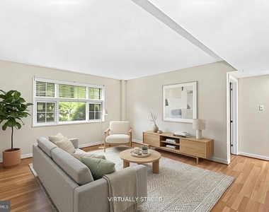 1423 N Nash Street - Photo Thumbnail 2