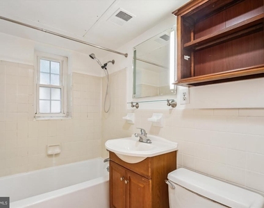 1320 Fort Myer Drive - Photo Thumbnail 19