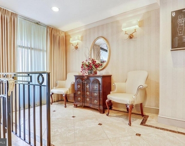 4390 Lorcom Lane - Photo Thumbnail 13