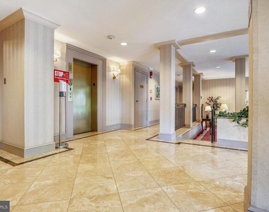 4390 Lorcom Lane - Photo Thumbnail 12