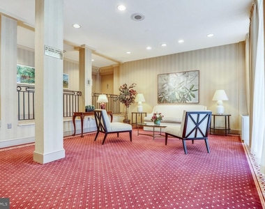 4390 Lorcom Lane - Photo Thumbnail 11