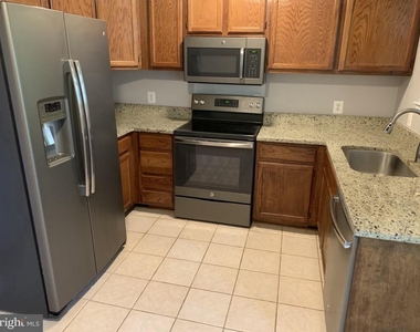 4610 28th Road S - Photo Thumbnail 12