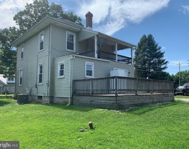 2243 Sunset Lane - Photo Thumbnail 2