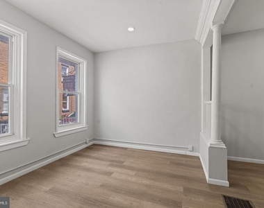 2423 N Myrtlewood Street - Photo Thumbnail 7