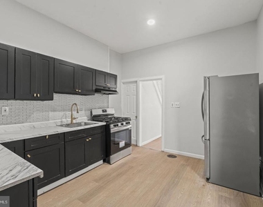 2423 N Myrtlewood Street - Photo Thumbnail 15