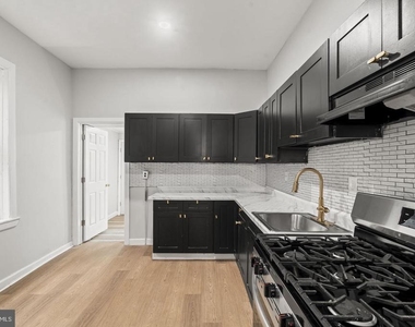 2423 N Myrtlewood Street - Photo Thumbnail 14