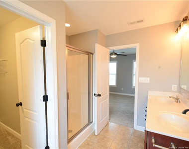 205 Stockbridge Drive - Photo Thumbnail 20