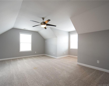 205 Stockbridge Drive - Photo Thumbnail 10