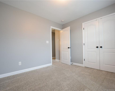 205 Stockbridge Drive - Photo Thumbnail 12