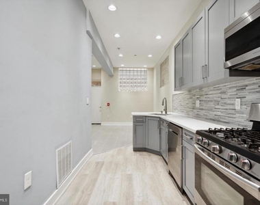 2024 E Fletcher Street - Photo Thumbnail 3