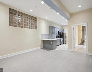 2024 E Fletcher Street - Photo Thumbnail 9