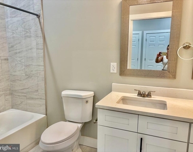 5423 Baltimore Avenue - Photo Thumbnail 8