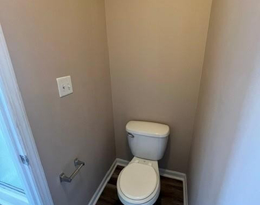 681 Broad Drive - Photo Thumbnail 23