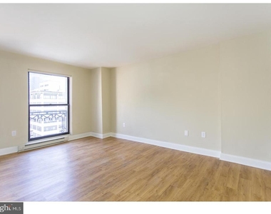 1114 Pine Street - Photo Thumbnail 3