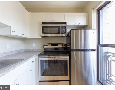 1114 Pine Street - Photo Thumbnail 5