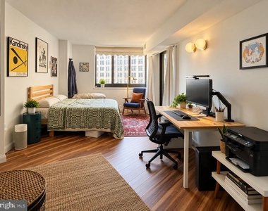 1420 Locust Street - Photo Thumbnail 9