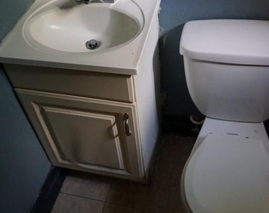 2032 W Berks Street - Photo Thumbnail 23