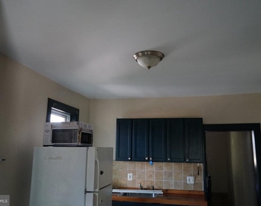 2032 W Berks Street - Photo Thumbnail 32
